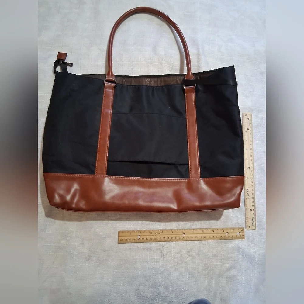 REIAVEL Black and Brown Tote Bag